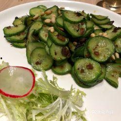 脆瓜好吃还是沙瓜吃,口感对决，谁才是夏日消暑佳品？”