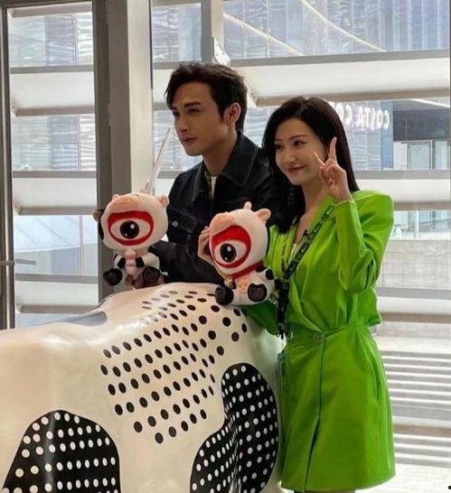 吃瓜爆料某cp,某CP甜蜜互动，粉丝直呼“磕到糖”